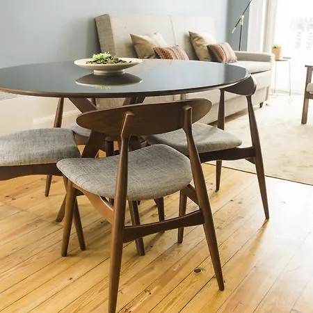 ビナパートメンツ カレガル